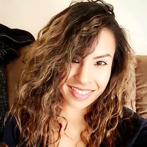 Meet your Posher, Vanessa
